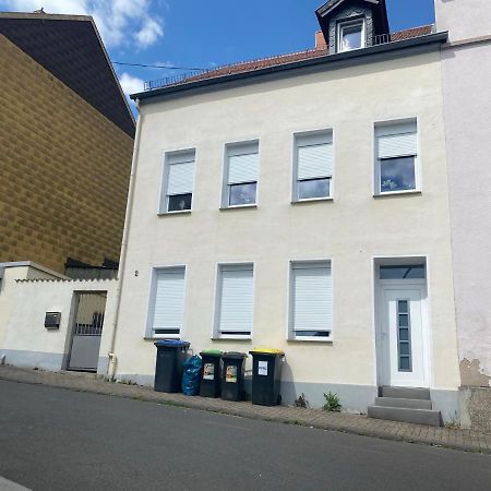 Apartments Lissy I Und II Neunkirchen  Exterior photo